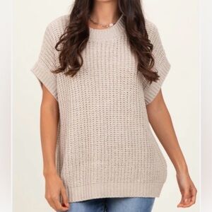 Zenana Outfitters Beige Waffle Knit Short Sleeve Crew Sweater